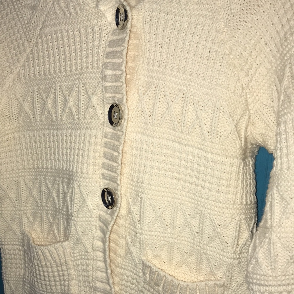 Sweater - Picture 2 of 6